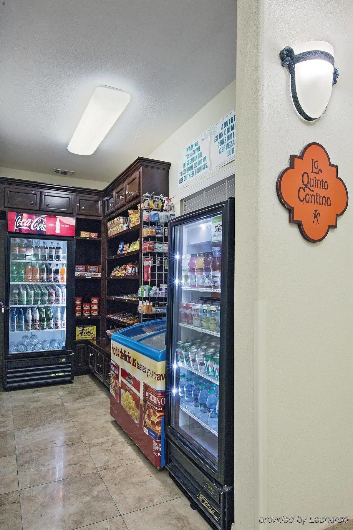 休斯顿新凯尼温德姆拉昆塔套房酒店 New Caney 外观 照片